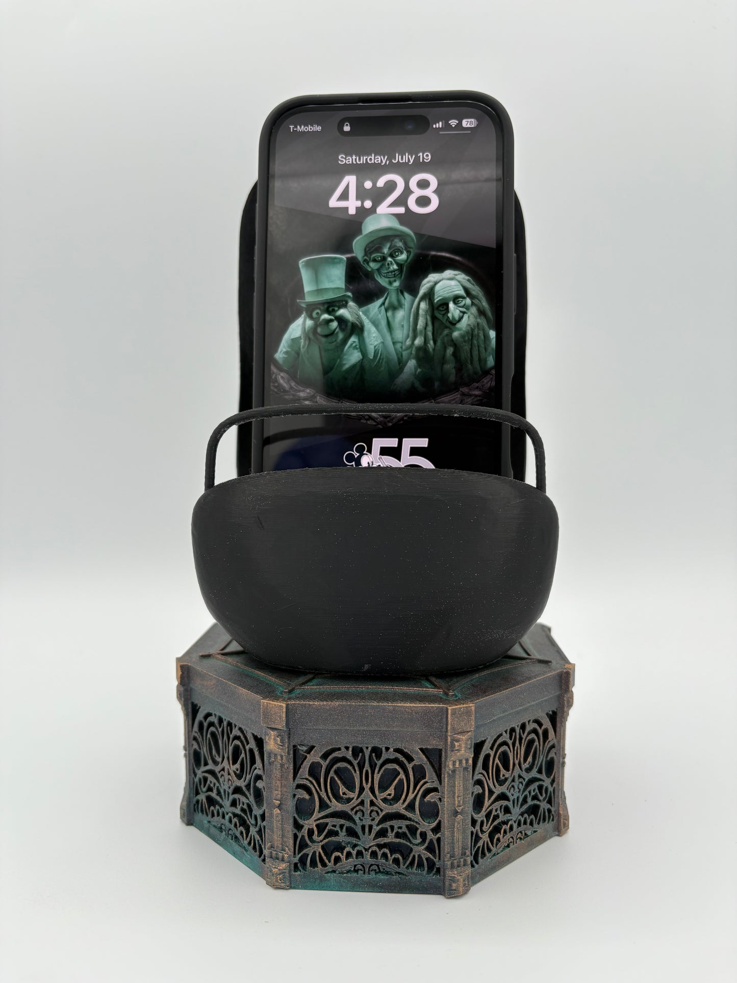 HM Themed cell phone holder